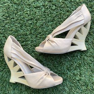 Donald J Pliner “Becca” Wedges